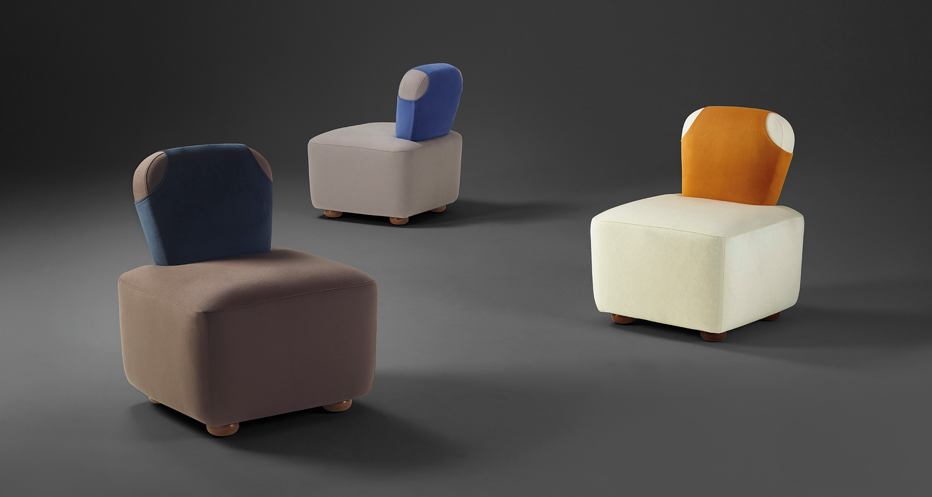 Bomb armchair that belongs to Indigo Tales, the 2018 Promemoria collection led by indigo color and presented during the Milan Design Week | Promemoria