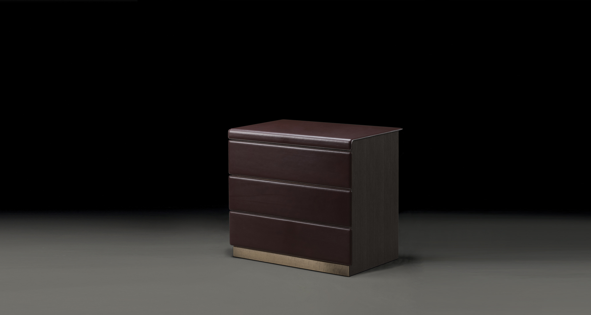 Orione is a wooden bedside table with drawers from the Promemoria's catalogue | Promemoria