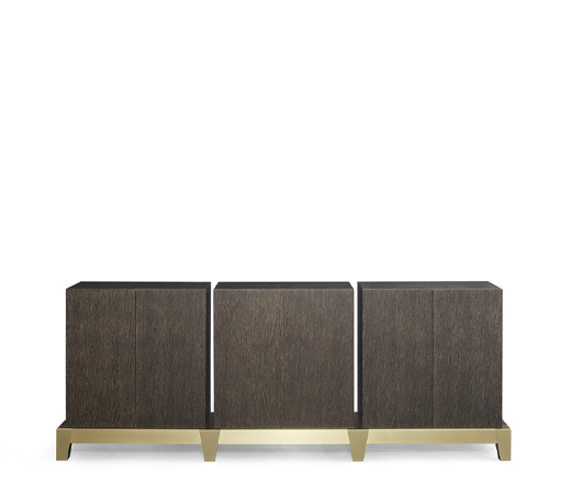 Amarcord is a wooden modular cabinet with doors or drawers and buit-in or bronze handles from the Promemoria's catalogue | Promemoria