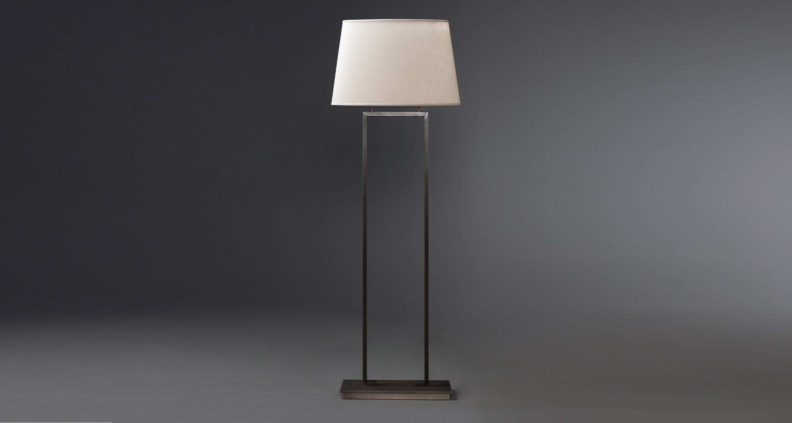 Agatha is a floor LED lamp with bronze structure and linen, cotton or hand-embroidered silk lampshade, from Promemoria's catalogue | Promemoria