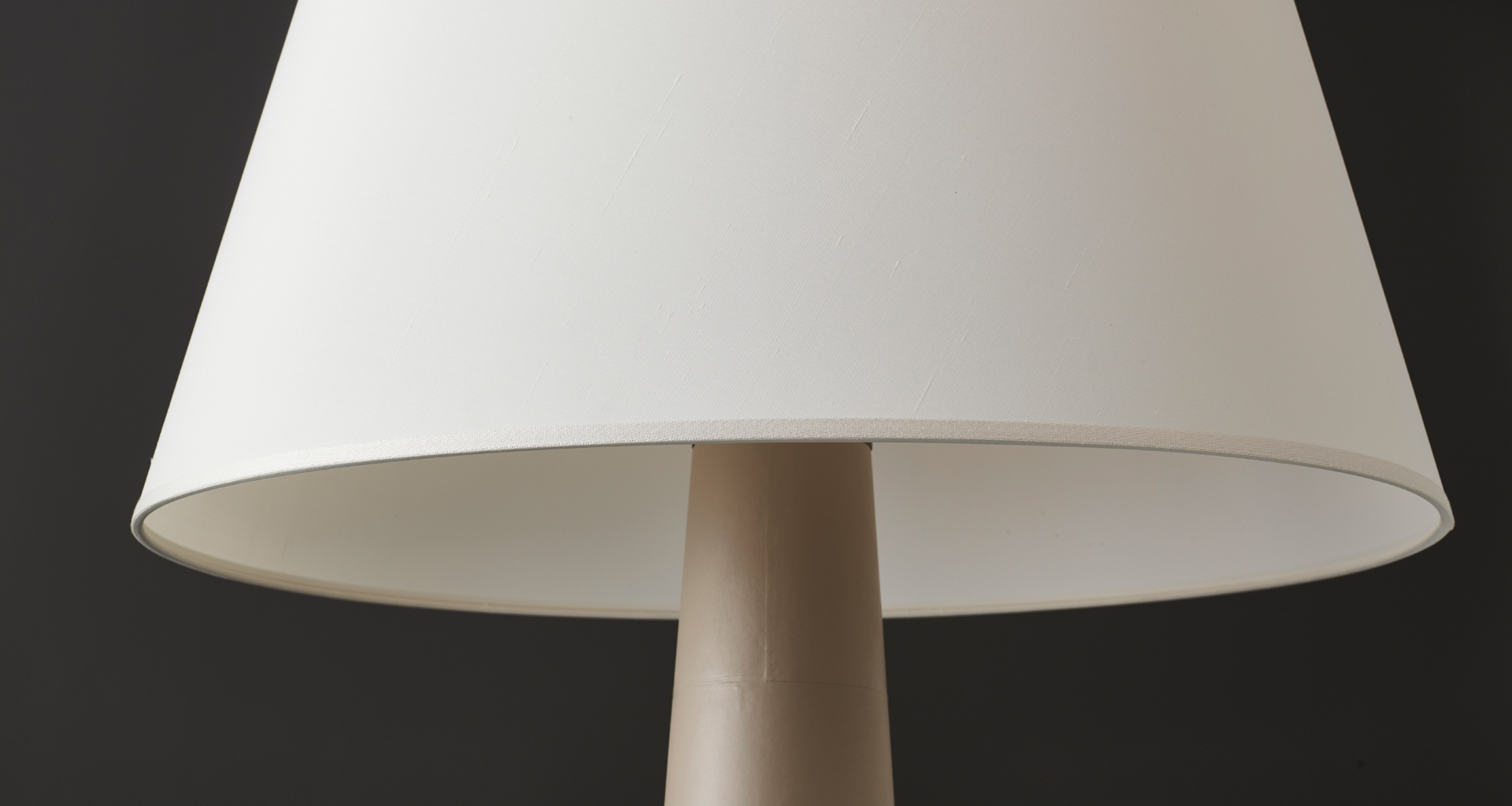 Lampshade detail of Pia, a floor LED lamp with wooden or leather structure, base n bronze or covered in leather and a hand-embroidered lampshade, from Promemoria's catalogue | Promemoria
