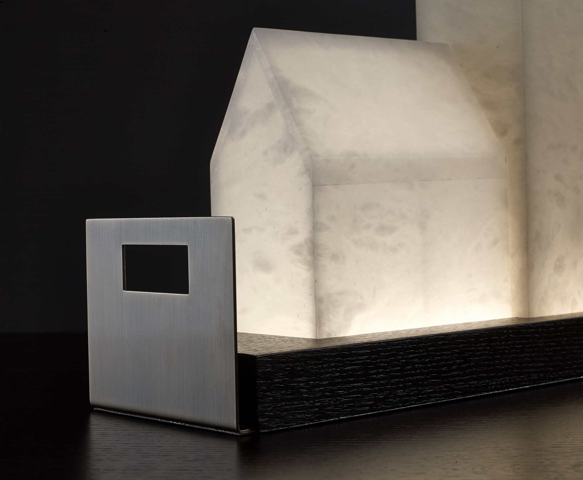 Detail of Casetta, a table LED lamp with a wooden base, bronze handles and alabaster structure, from Promemoria's catalogue | Promemoria