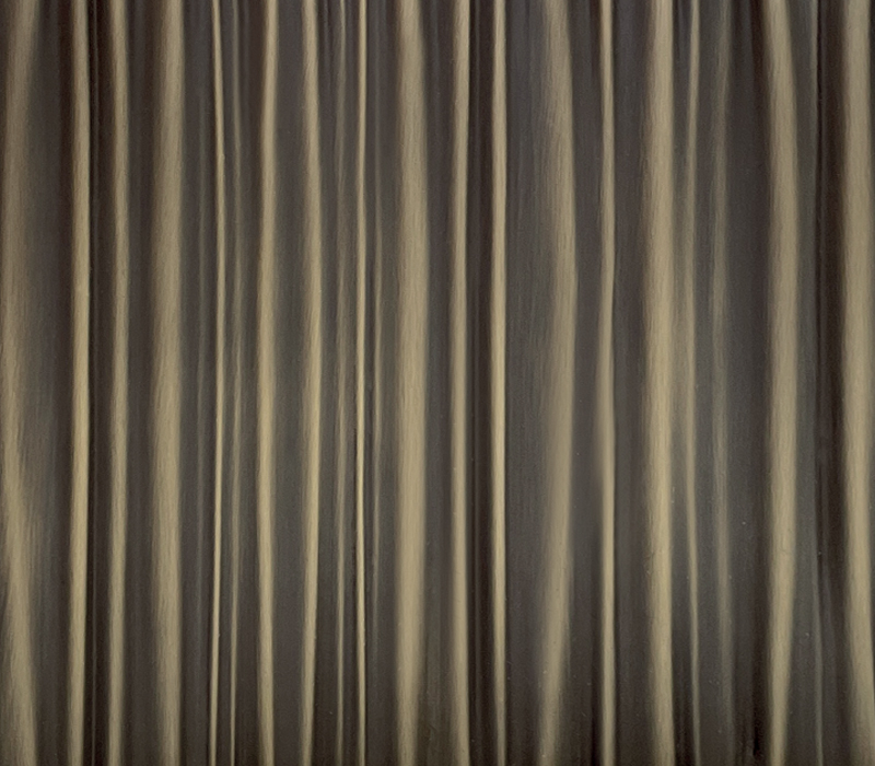 Eccleston LED台灯采用铜质结构，灯罩以手工缝边的丝绸制成，详见Promemoria London系列|Promemoria