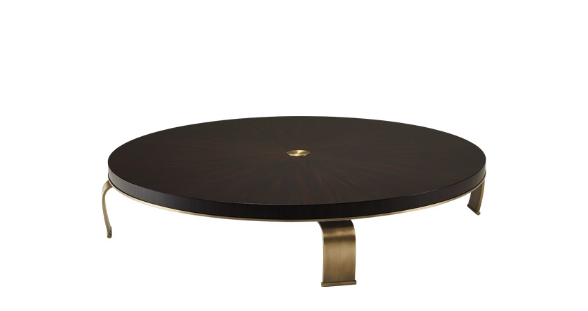 Sumo椭圆形或长方形咖啡桌配有实木桌面和青铜支腿，属于Promemoria Sun Tales系列 | Promemoria