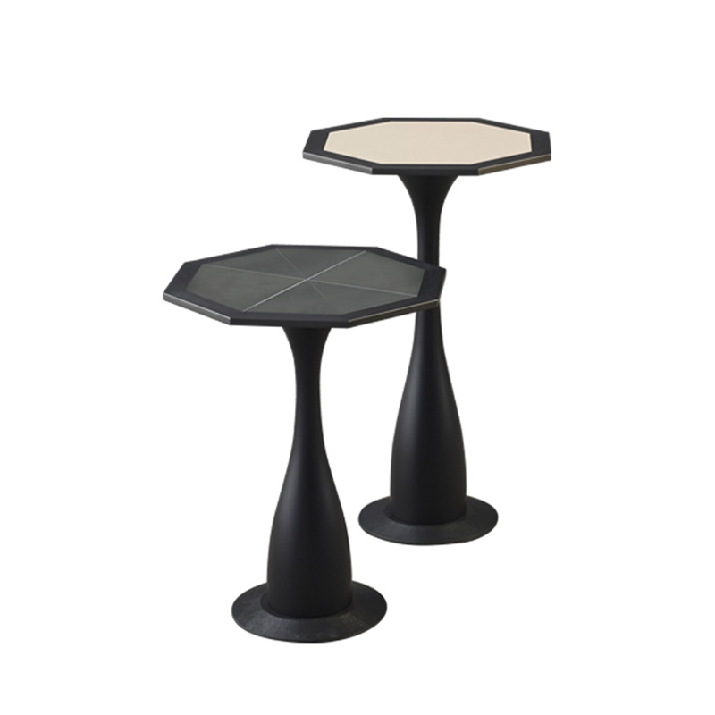 Ikò is a wooden and bronze small table shaped like a flower, from Promemoria's catalogue | Promemoria