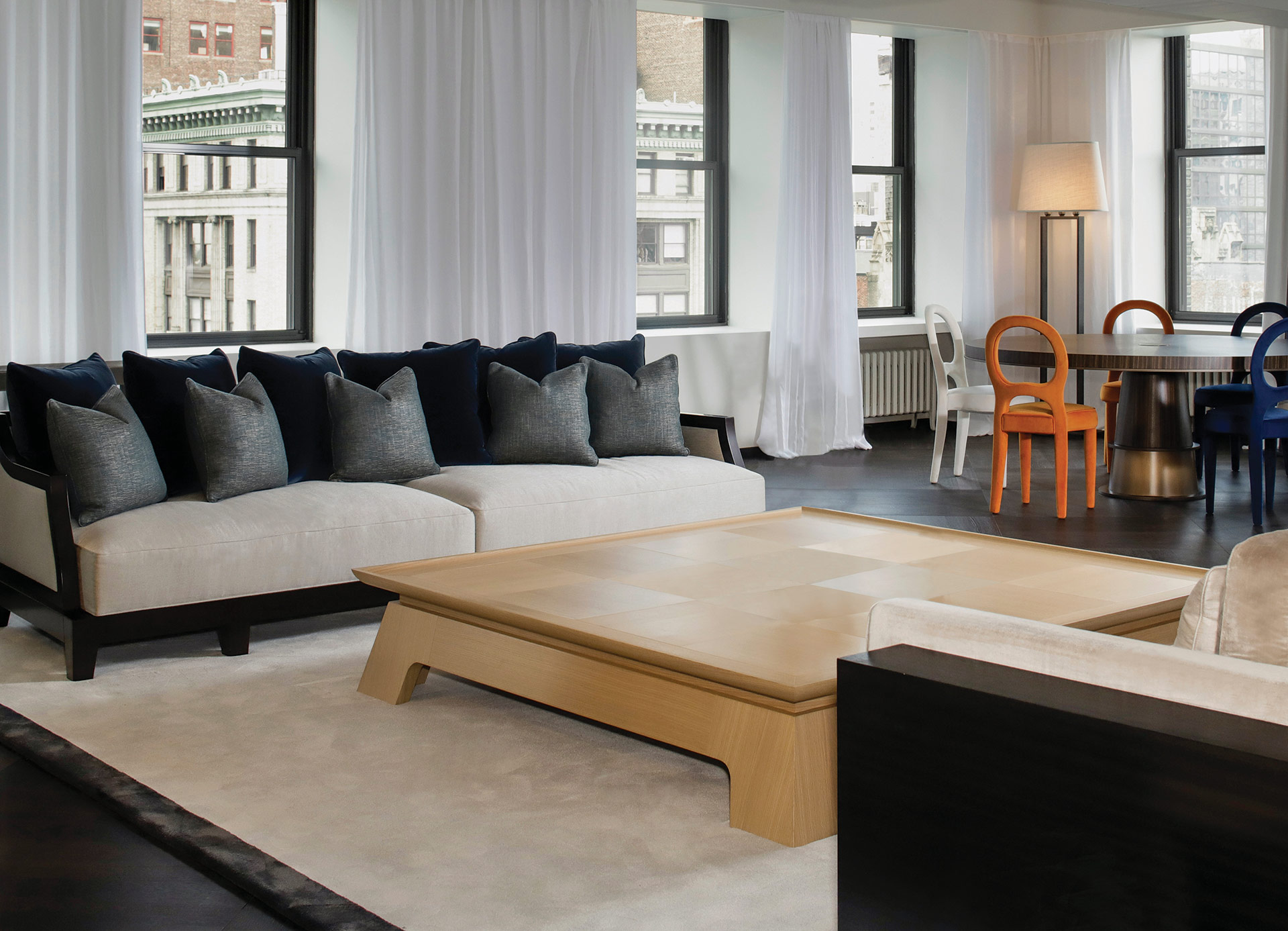 In 2019 the New York showroom moved to Madison Avenue at 32nd Street, located on the 17th floor right above design row and steps away from the Empire State Building.